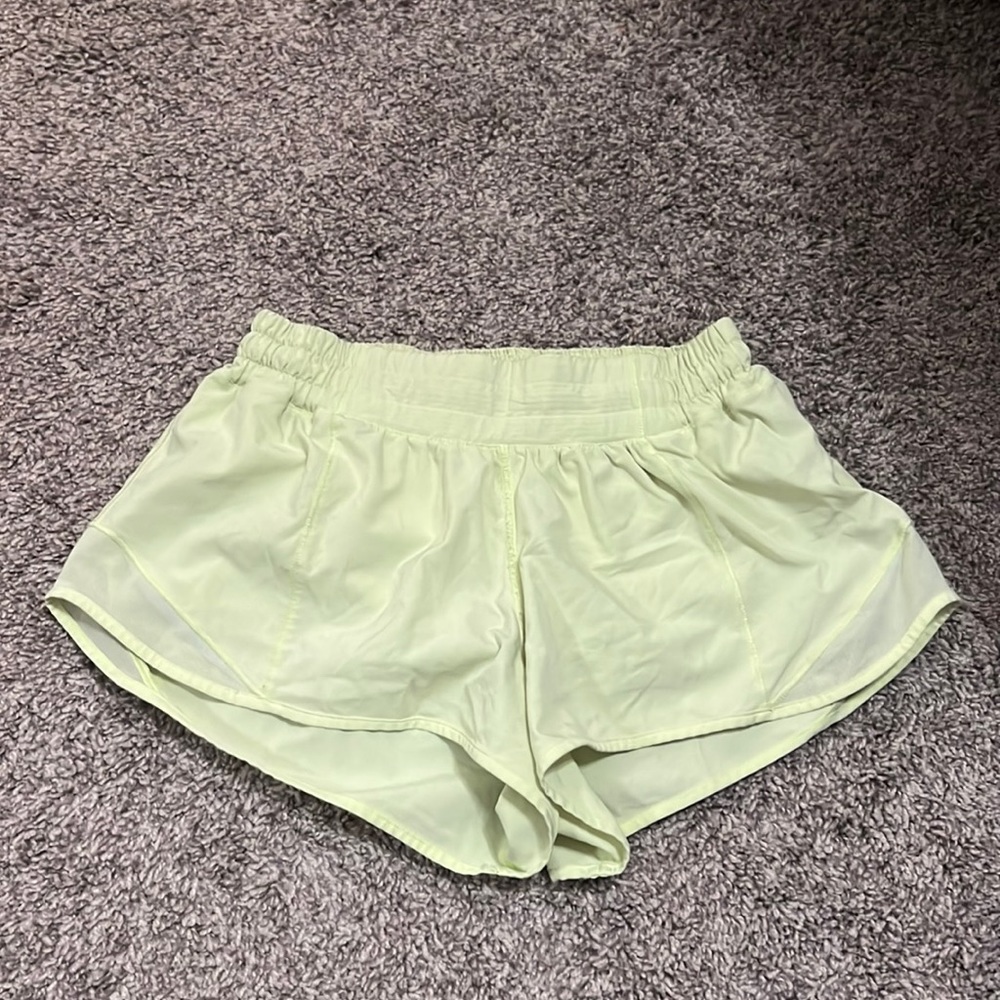 lululemon hotty hot short